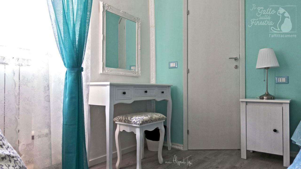 Il Gatto Sulla Finestra Hotel Iesi Bagian luar foto